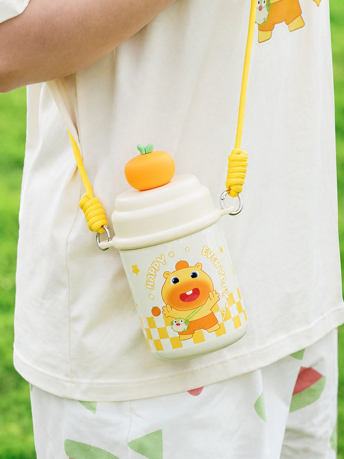 Officially Licensed Capybara Lulu Orange Straw Insulated Cup